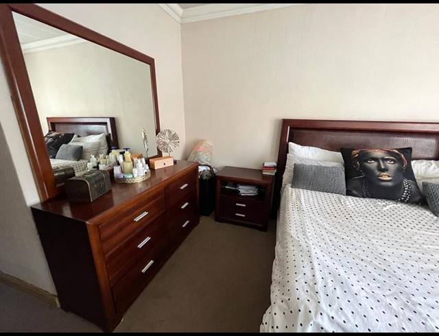 3 BEDROOM PROPERTY TO RENT IN MANTEVREDE